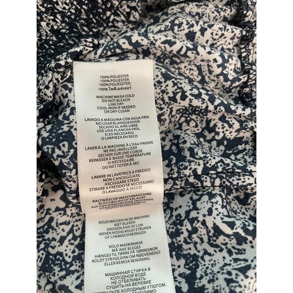 Michael Kors Navy & White Off‑Shoulder Top XL – Smocked Waist, 3/4 Sleeves, EUC - Picture 7 of 7